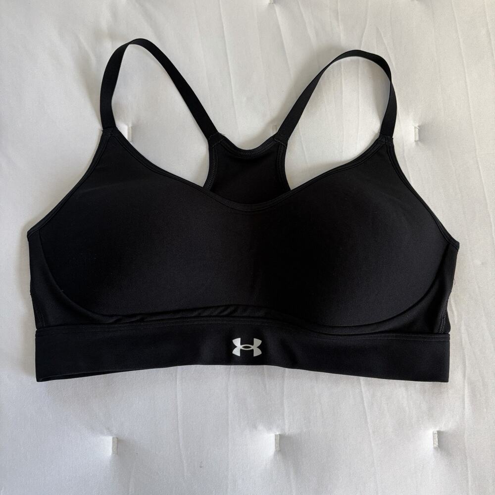 Under Armour Black Sport Bra racer back Size M, sports, gym, athletic, yoga